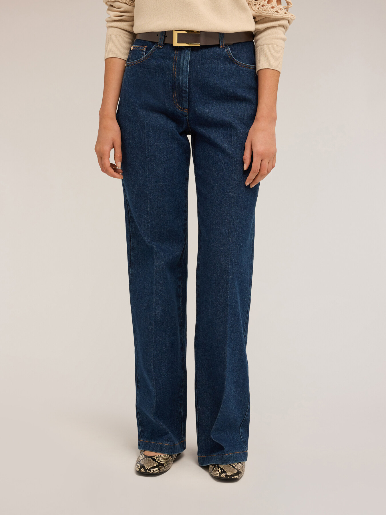 Wide leg jeans image number 0