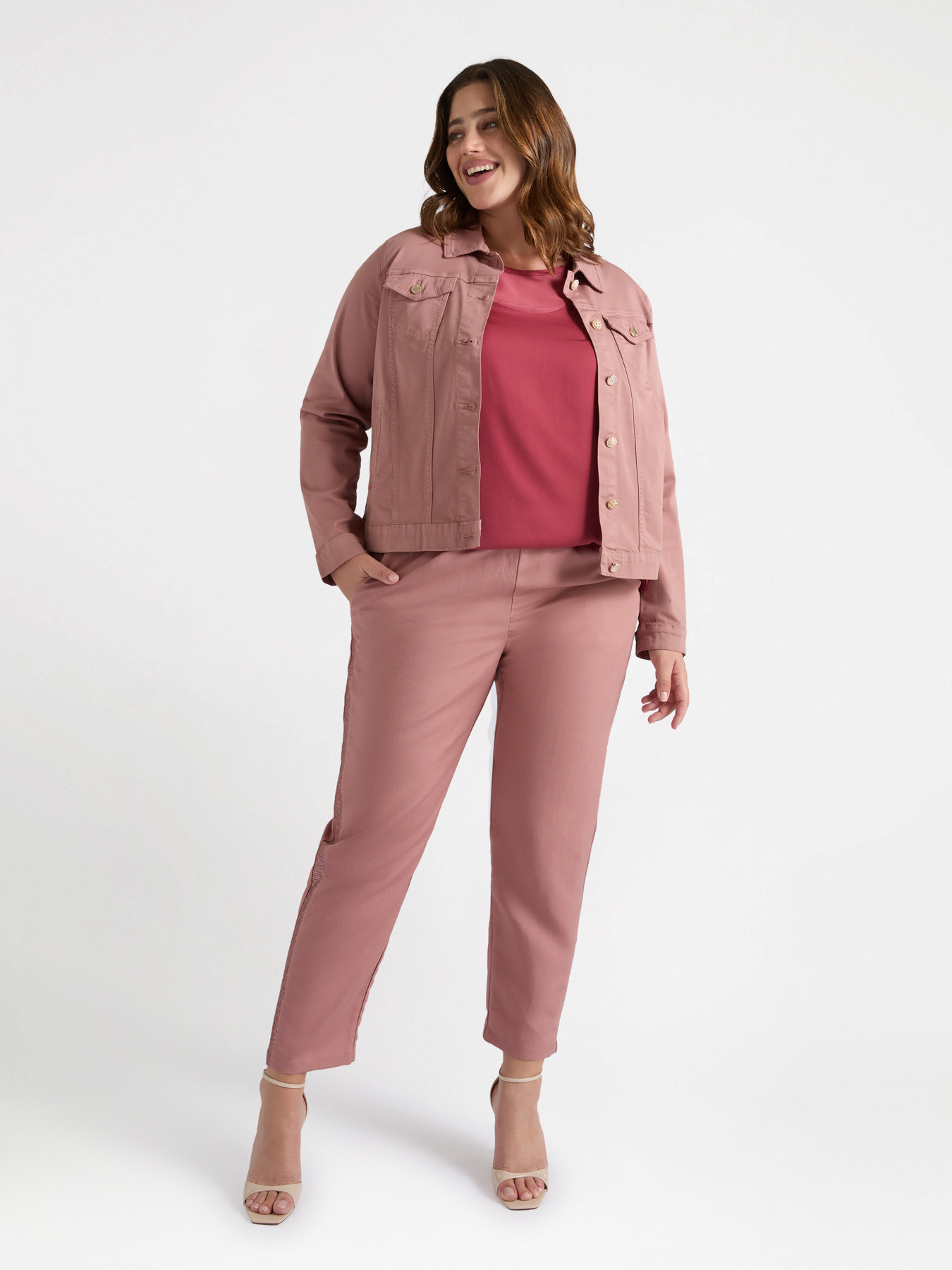Pantaloni con bordi ricamati image number 0