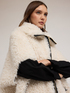 Oversized shearling coat with zip and pockets image number 4