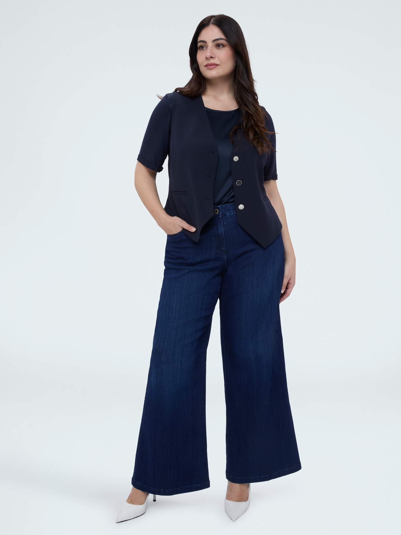 T-shirt bimaterica con scollo tondo image number 3