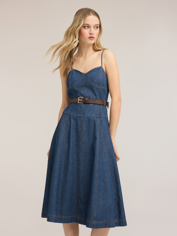Rochie midi din denim cu decolteu &icirc;n formă de inimă