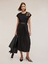 T-shirt con cut-out floreale image number 2