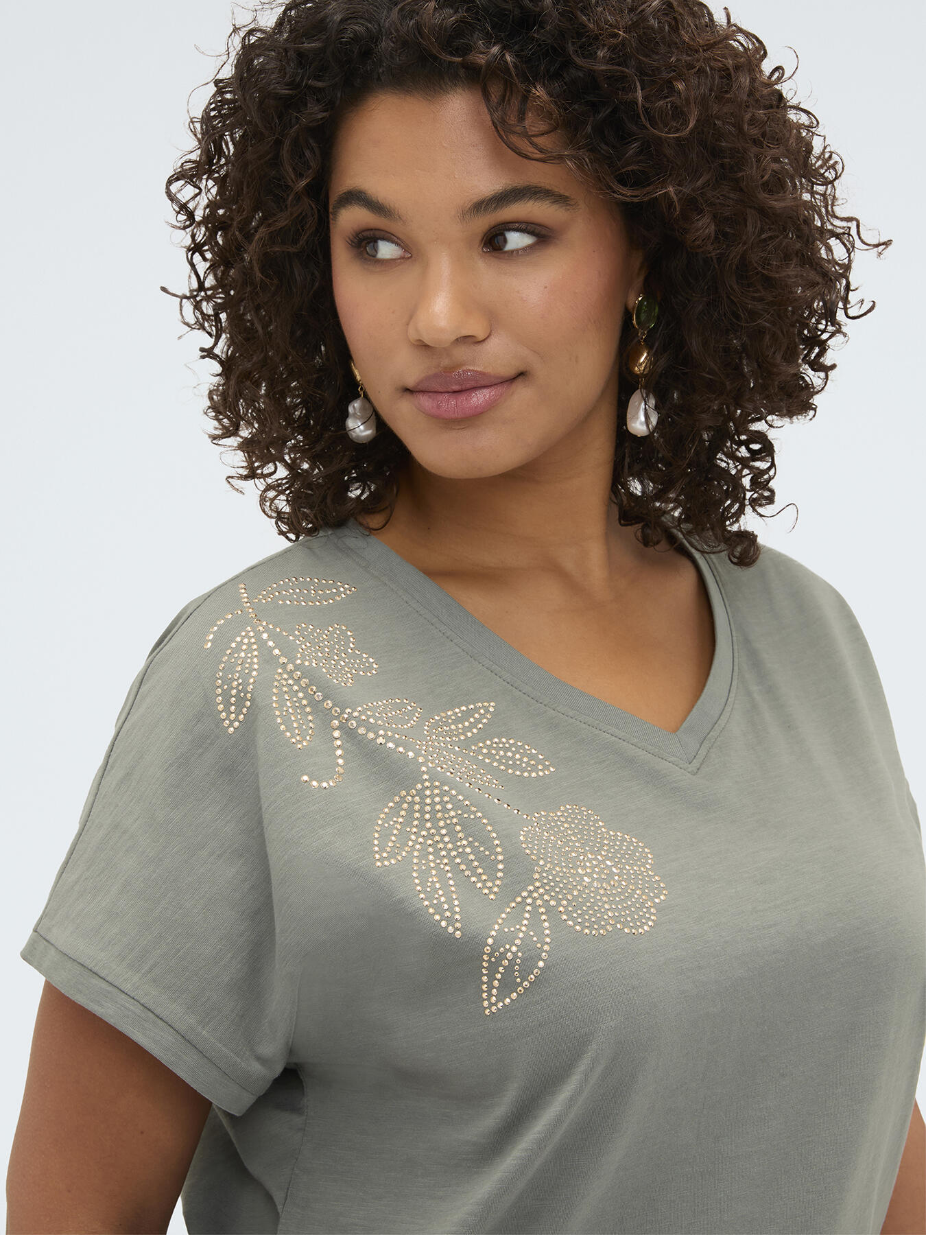 T-Shirt aus Baumwolle mit Blumenapplikation image number 3
