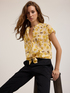 Korean-style shirt with floral print image number 3