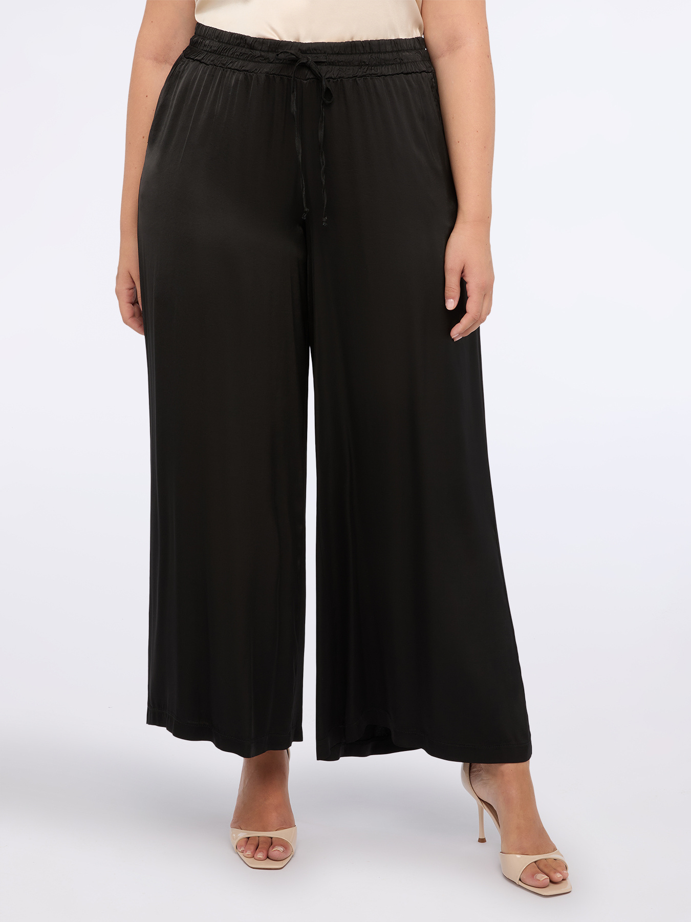 Pantalon jambe large en satin stretch image number 2