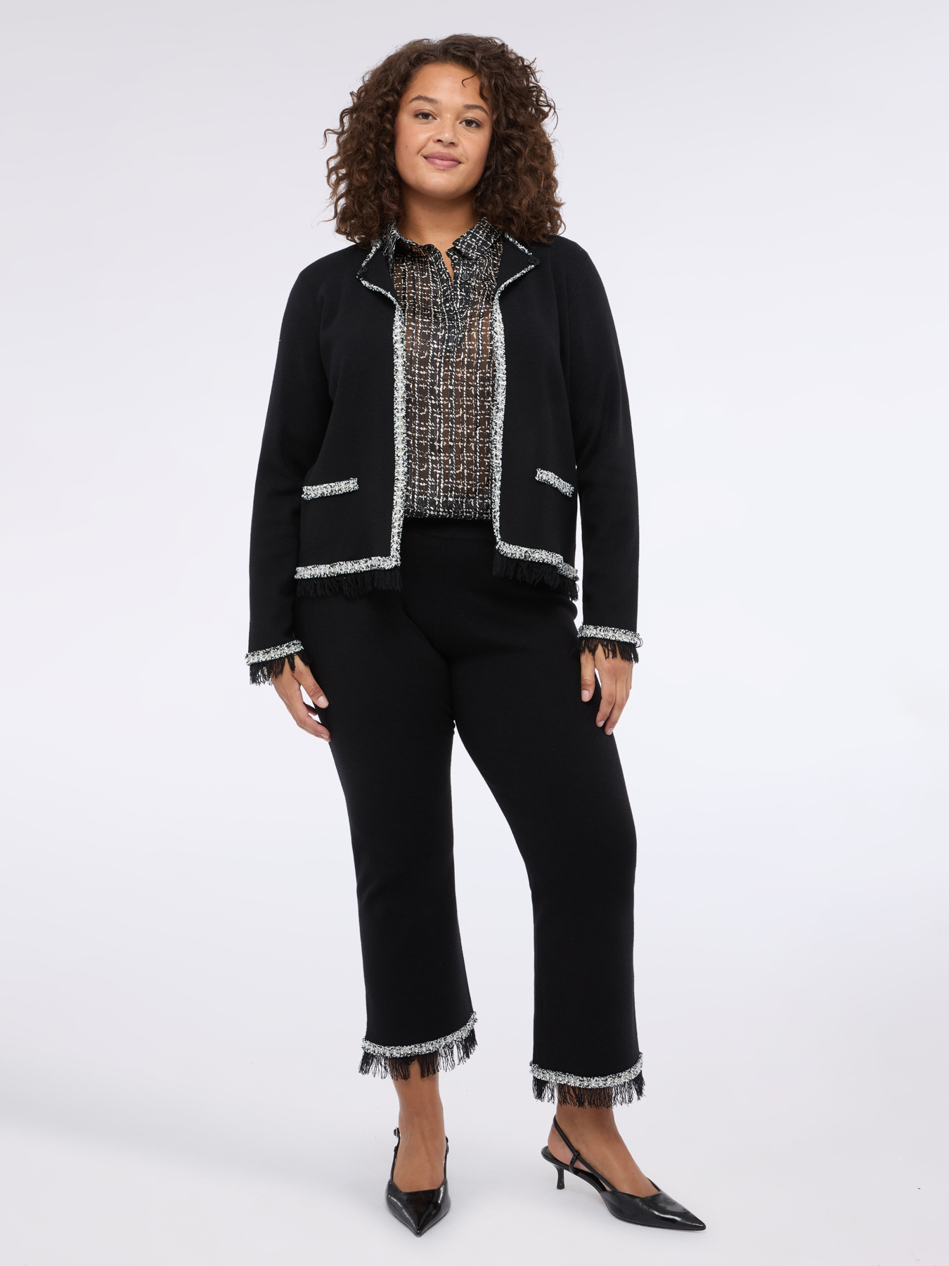 Pantaloni Flare in maglia con frange image number 4