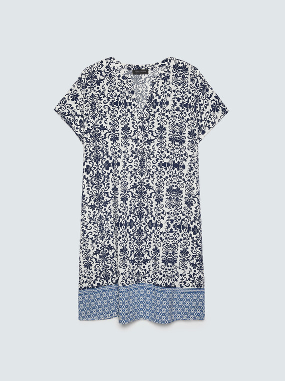 Kurzes Viskosekleid mit Print