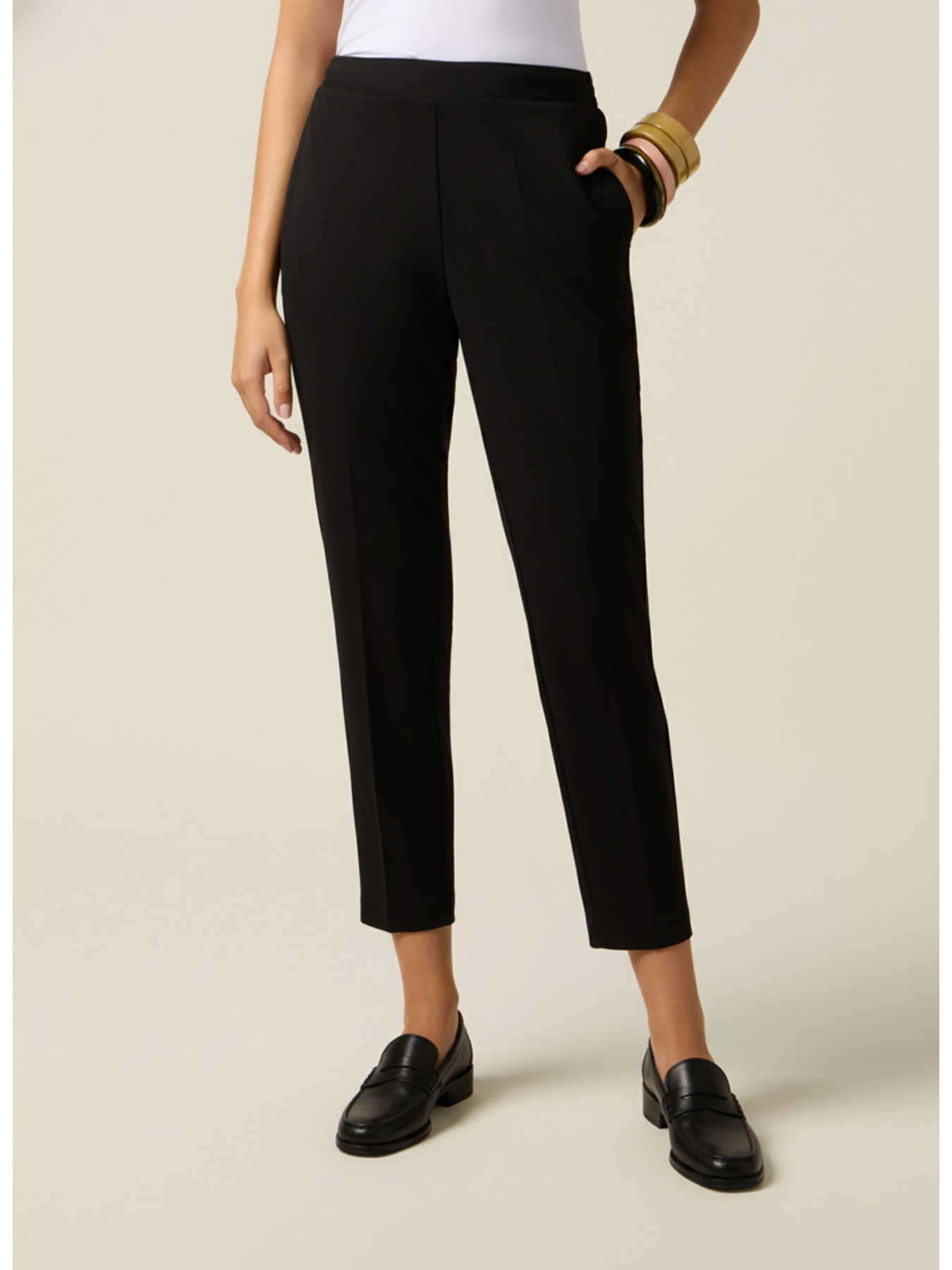 Pantaloni regular in tessuto cr&ecirc;pe image number 3