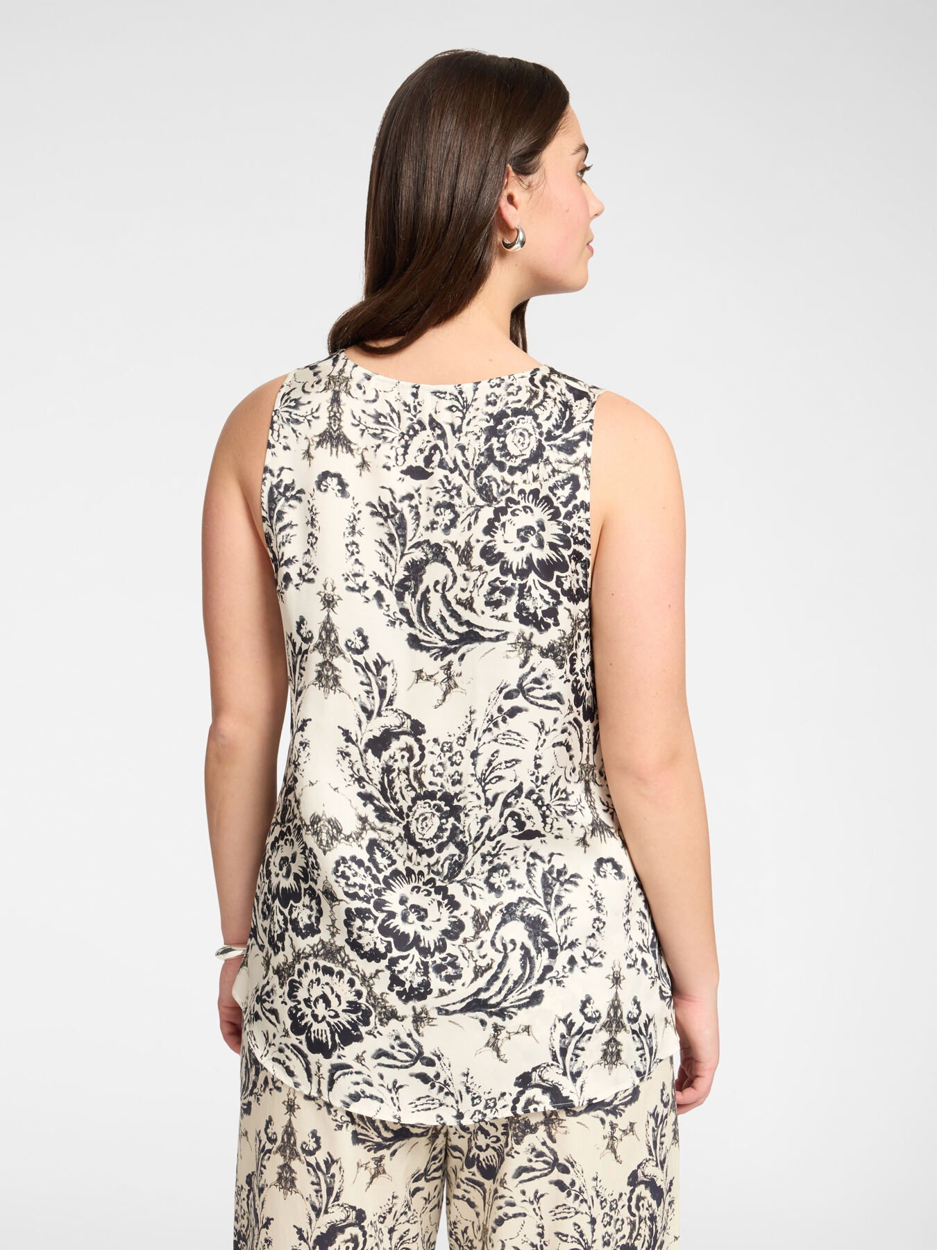 Bedrucktes Top aus Viskose-Satin image number 1