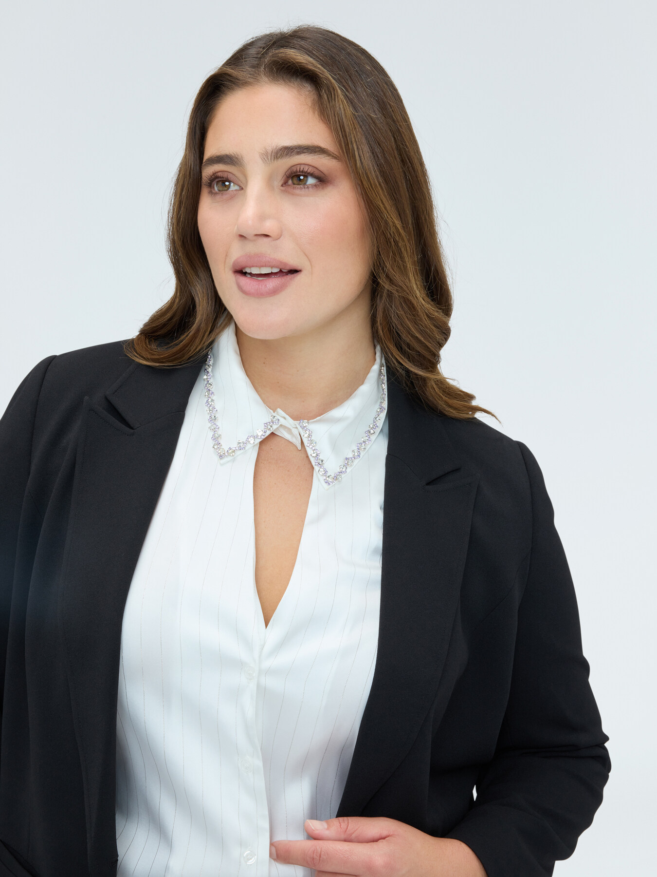 Fitted blazer in stretch fabric image number 3