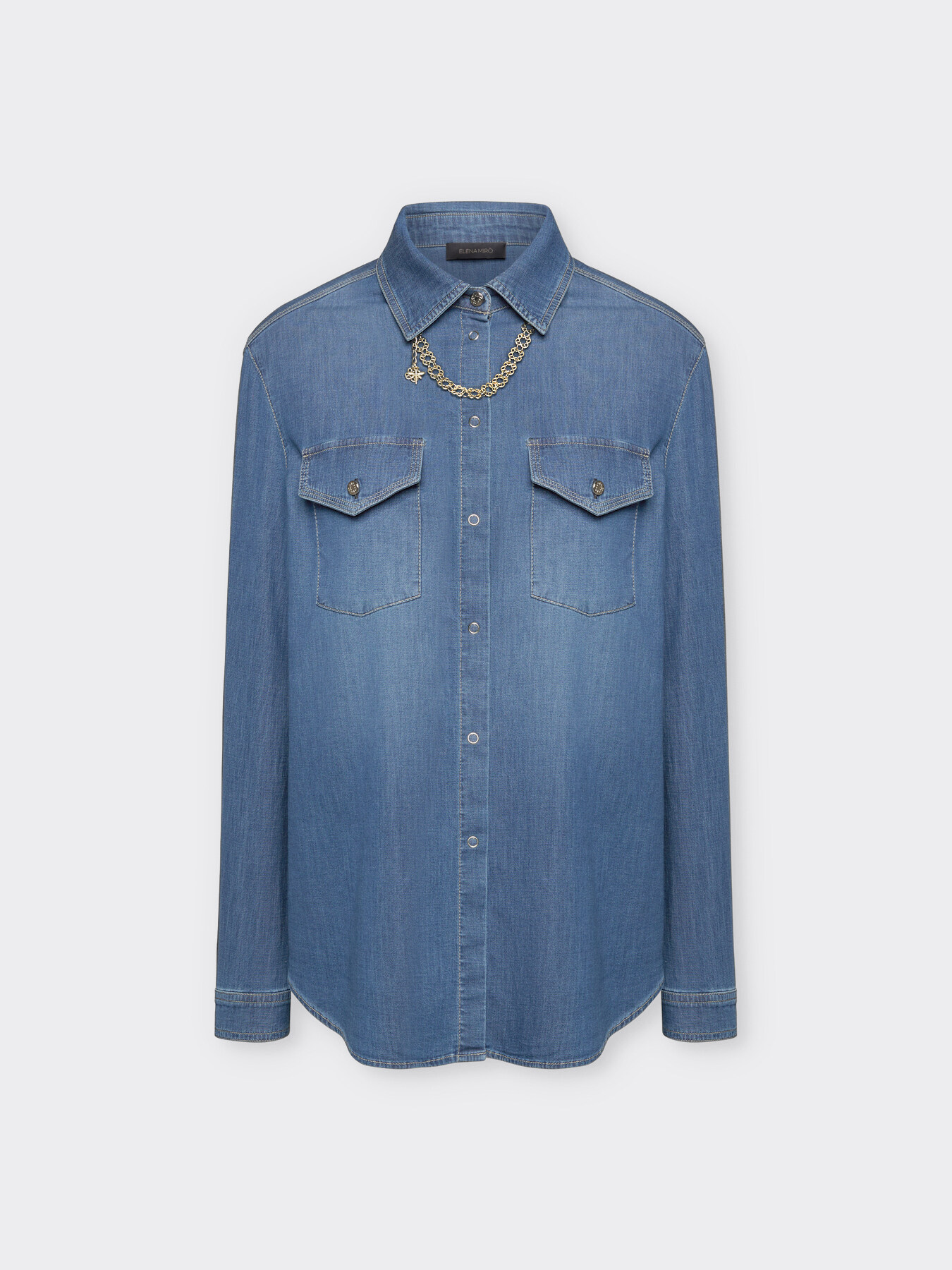 Camisa de chambray, com colar image number 4