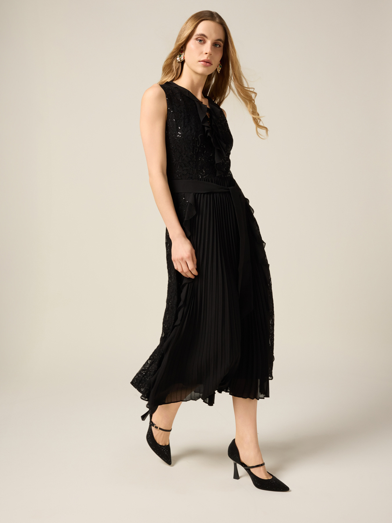 Vestito midi con volant e paillettes image number 3