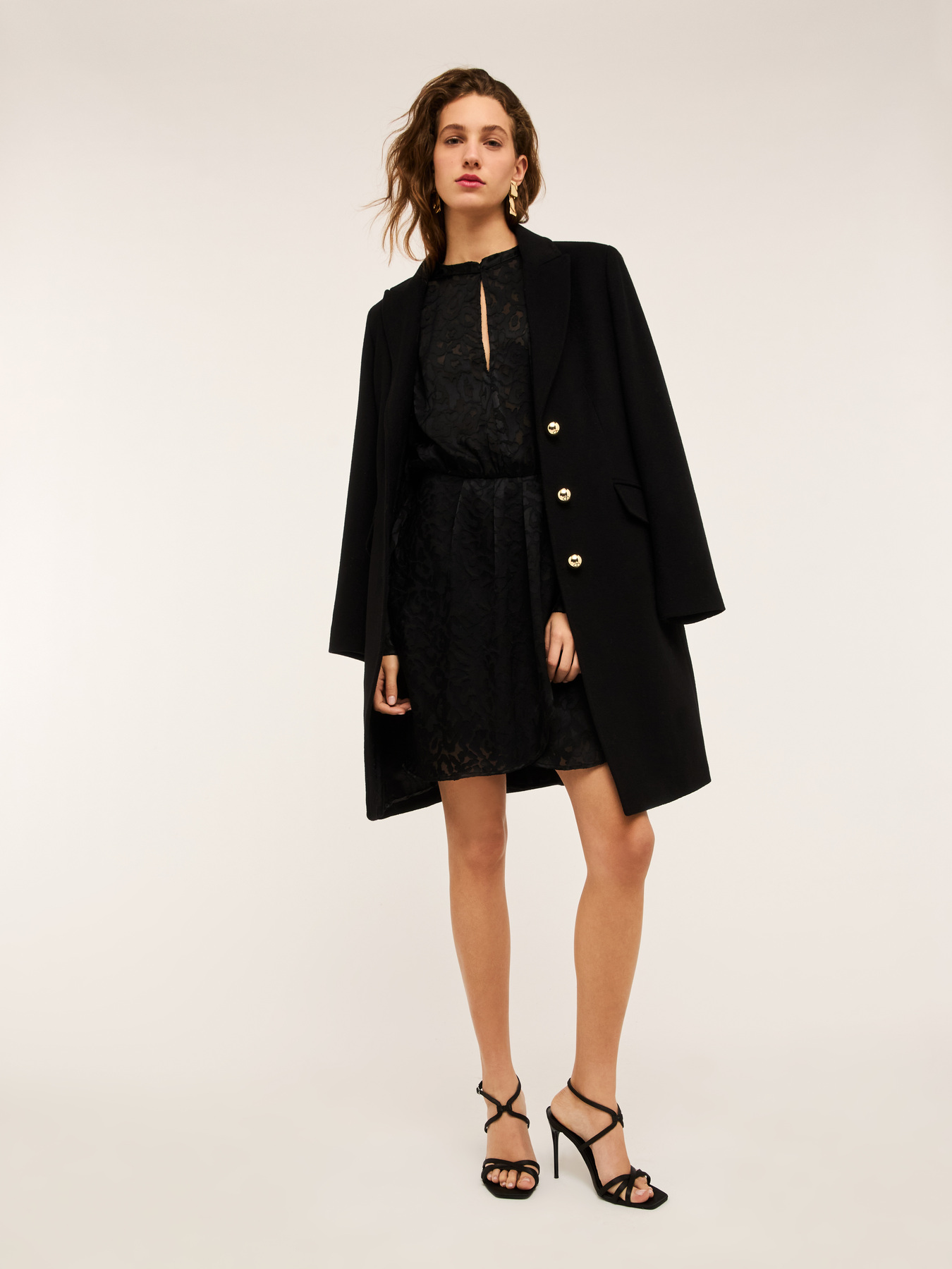 Vestido mini cruzado en raso devoré image number 2