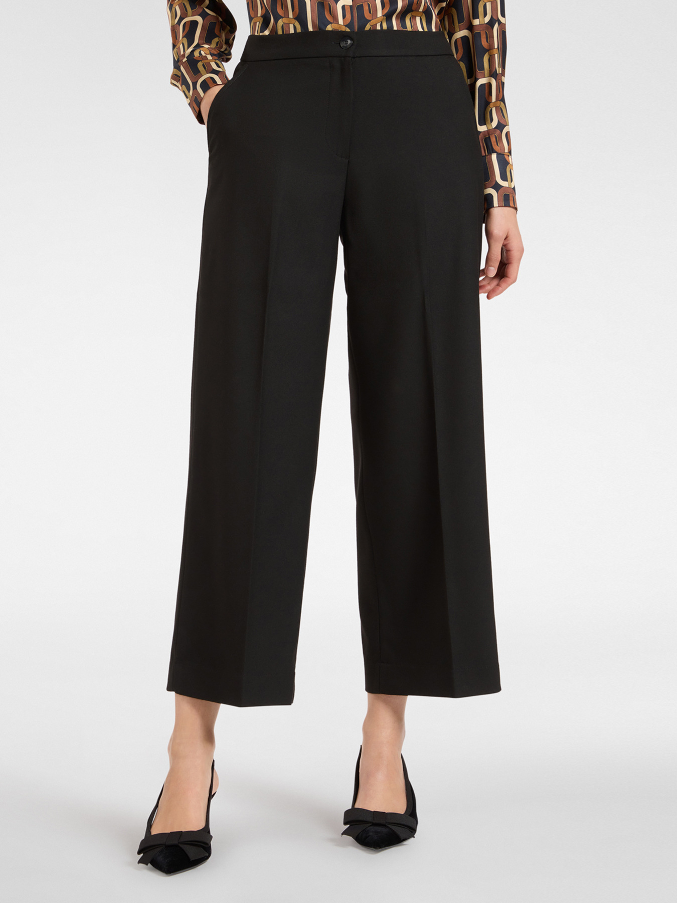 Stretch flannel cropped trousers image number 2