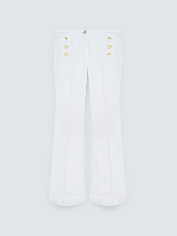Jeans Flare con bottoni decorativi