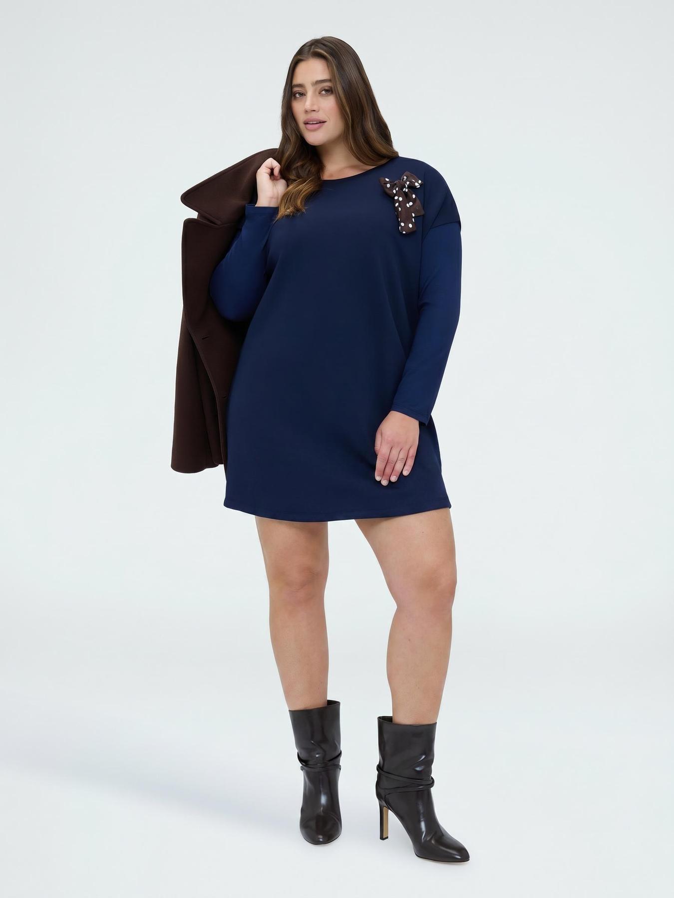 Short dress with polka dot bow image number 0