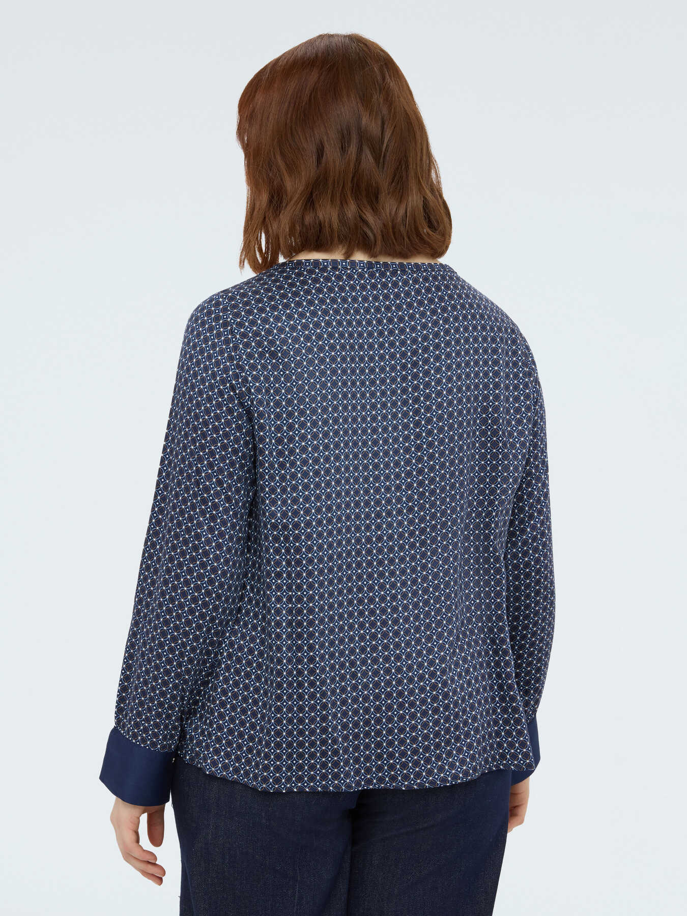 Bluse aus Satin mit geometrischem Muster image number 1