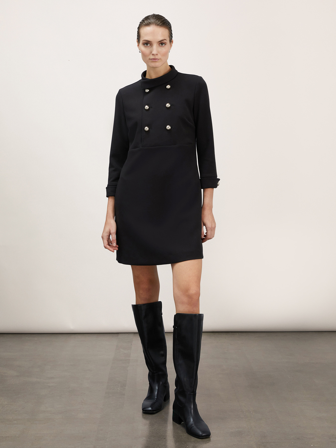 Rochie mini la două rânduri de nasturi image number 1