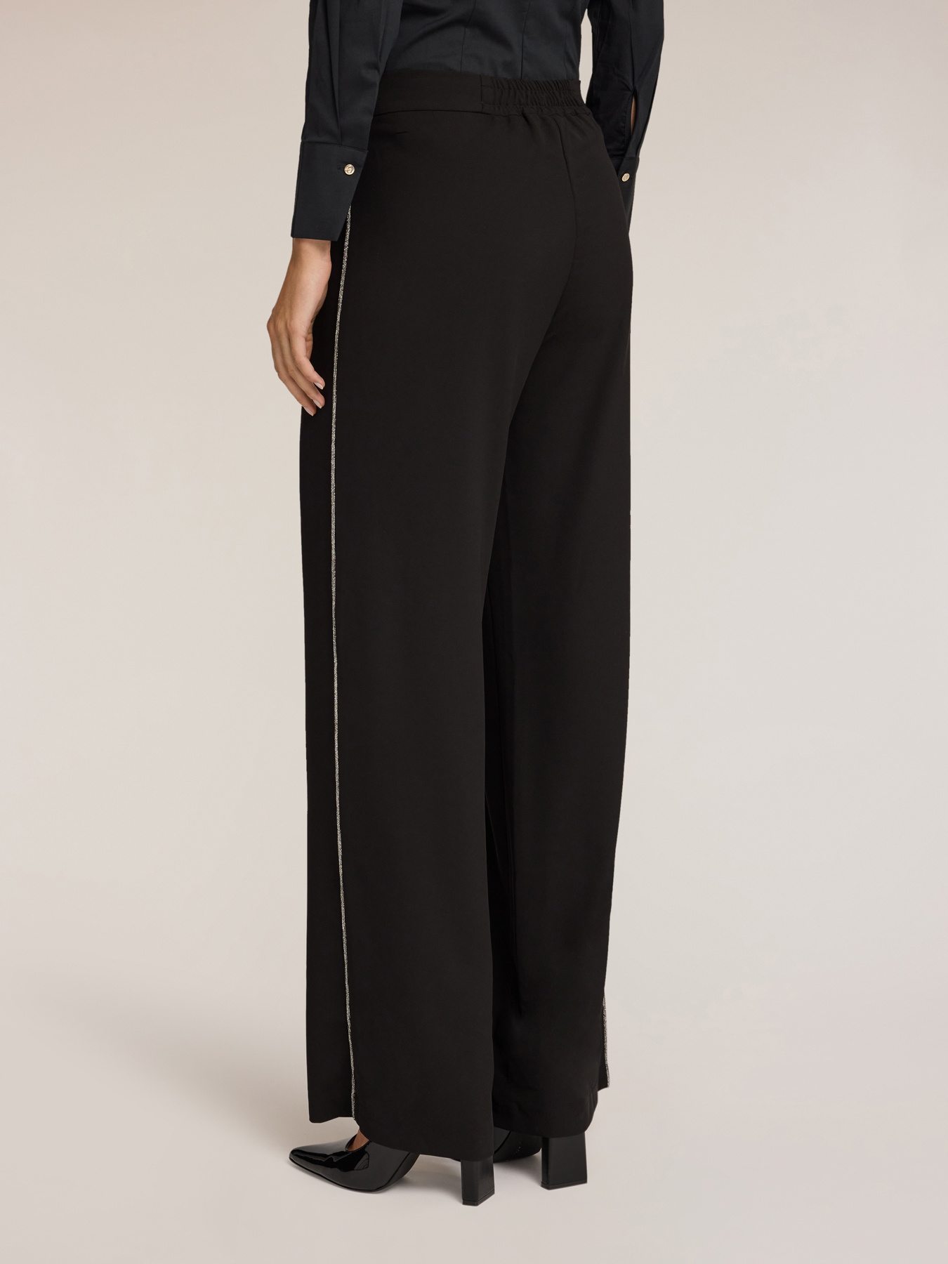 Palazzo-Hose mit Schmuck-Paspelierung image number 1