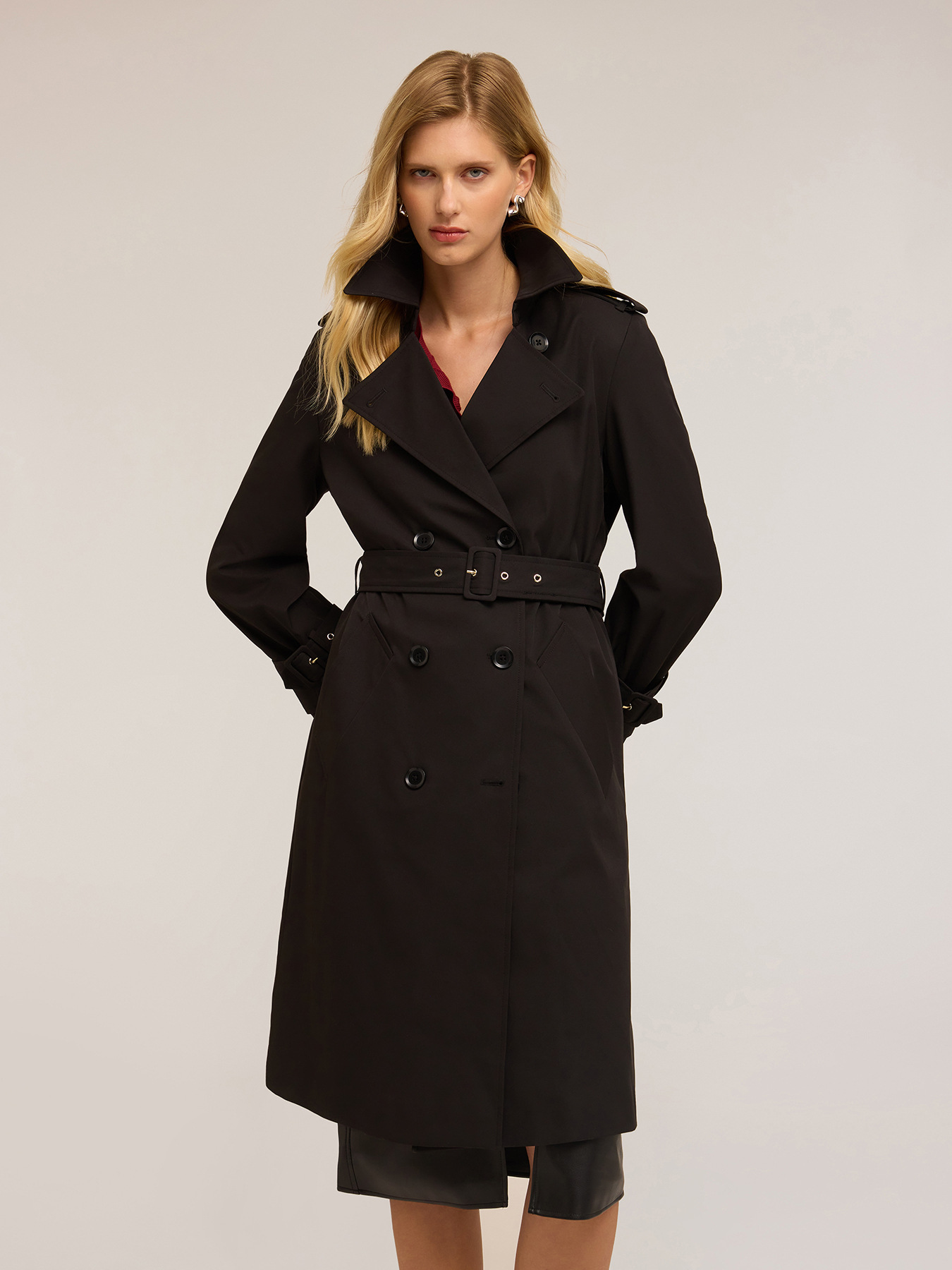 Double-breasted trench coat in technical fabric image number 2