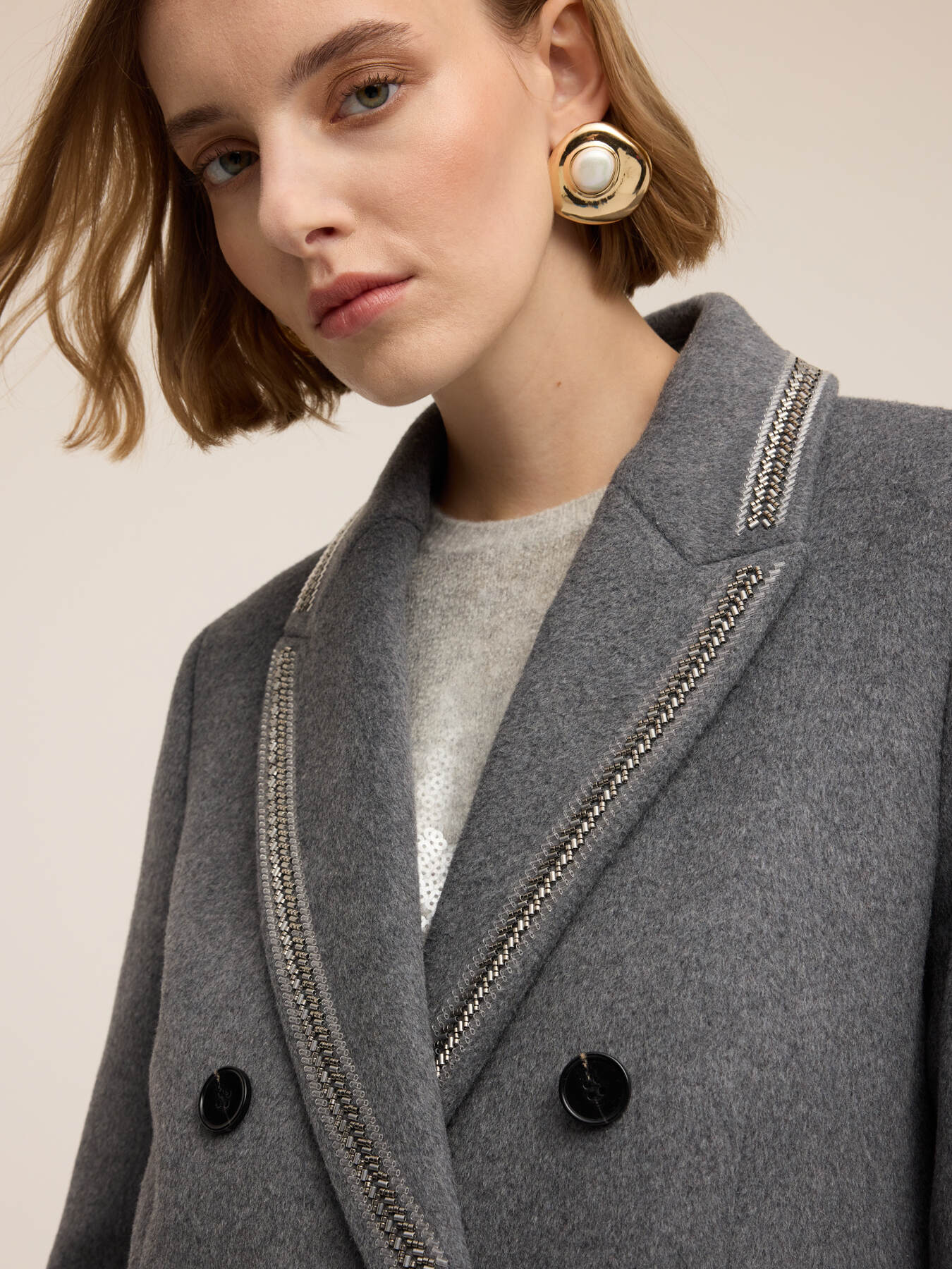 Manteau croisé en mélange de laine avec décorations image number 3