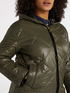Daunenjacke mit Glanzeffekt mit Kapuze image number 2