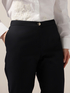 Chinos aus Baumwollsatin image number 3