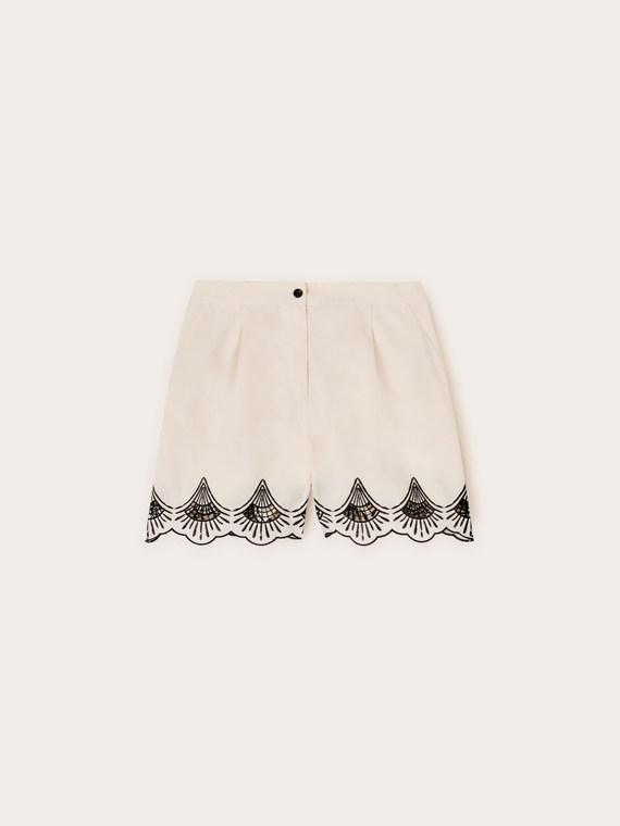 Shorts in embroidered cotton