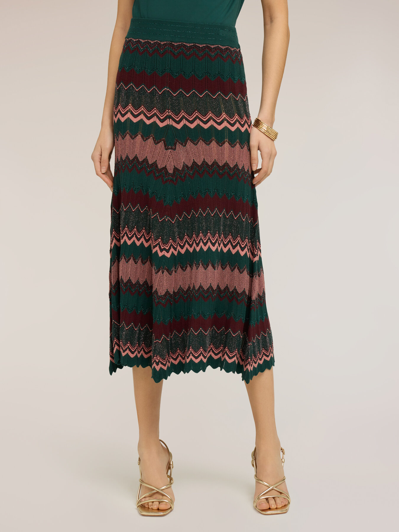 Chevron pattern knit skirt image number 0