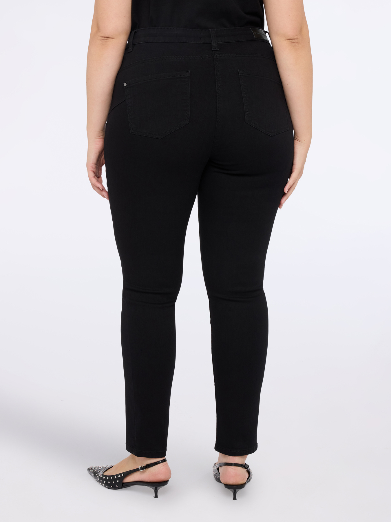 Skinny jeans black wash image number 1