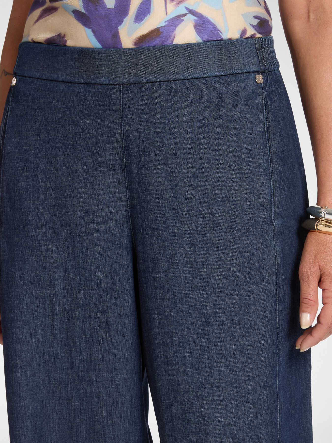 Jeans regular in Chambray, "Rose" image number 3