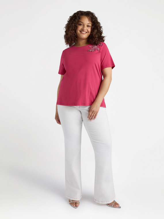 T-shirt with floral embroidery