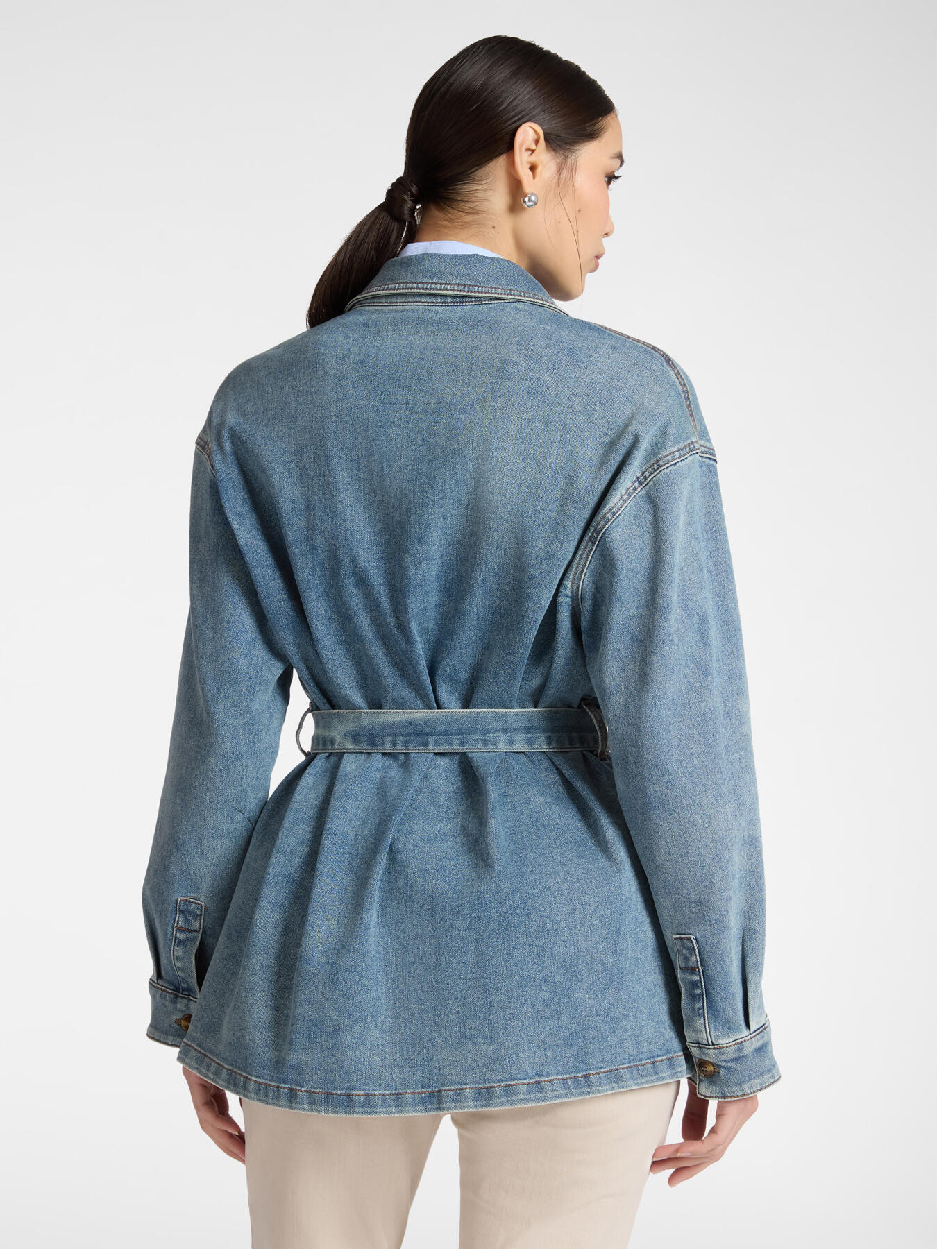 Giacca in denim con applicazioni image number 1