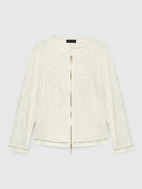 Kurze Jacke aus Makramee-Spitze
