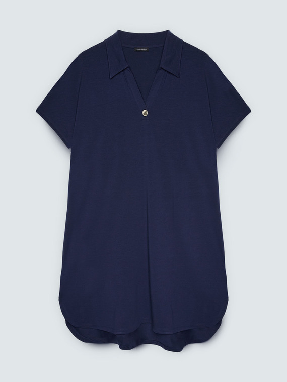 Kleid mit Polokragen und Schmuckknopf