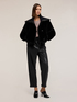 Chaqueta efecto teddy con cuello alto image number 0