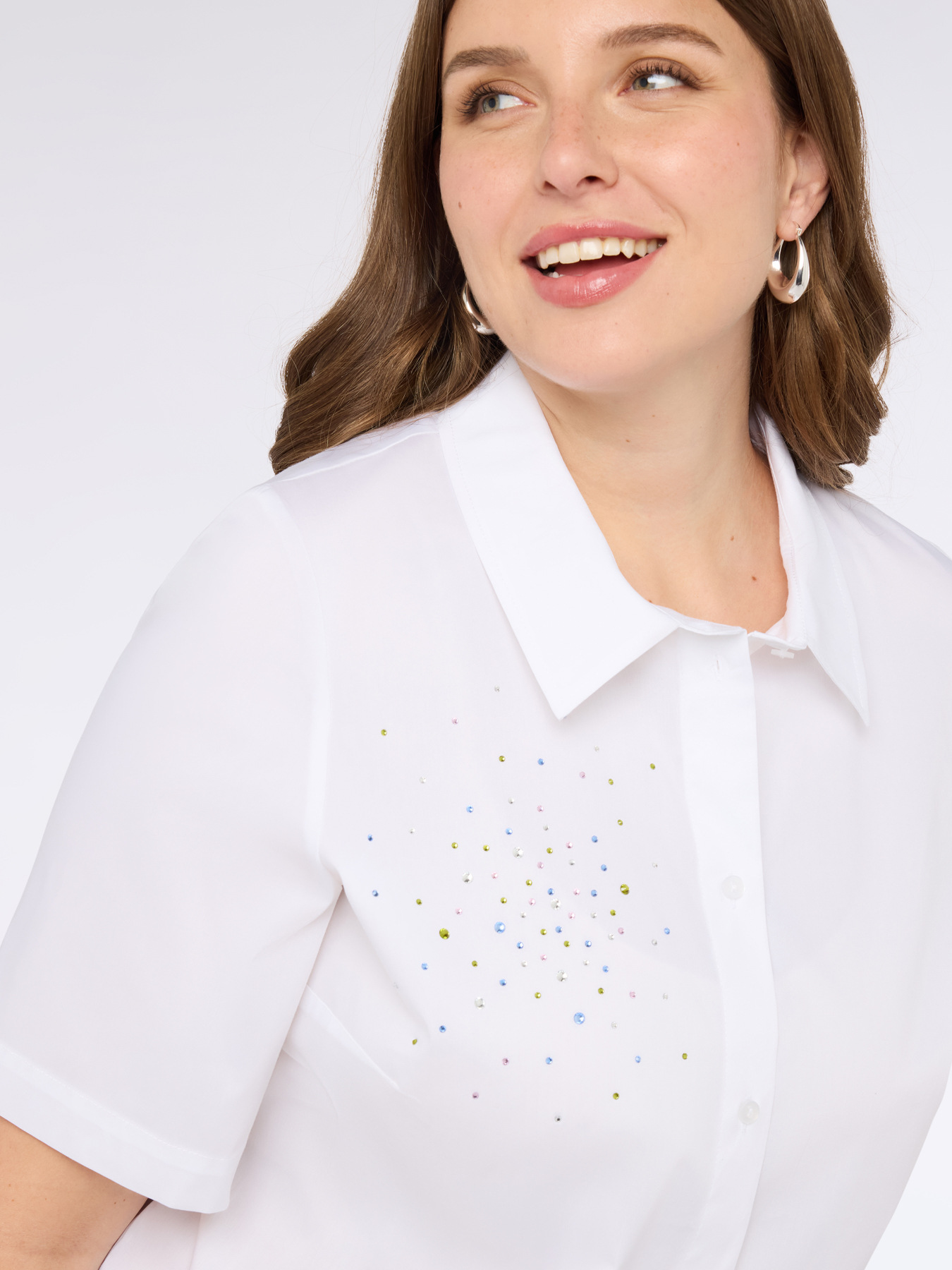 Shirt with luminous appliqu&eacute;s image number 3