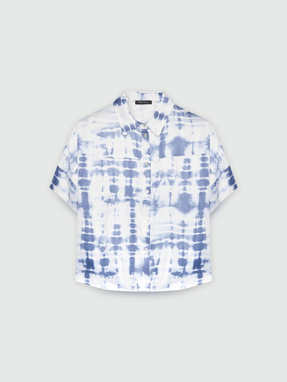 Camisa teñida y anudada