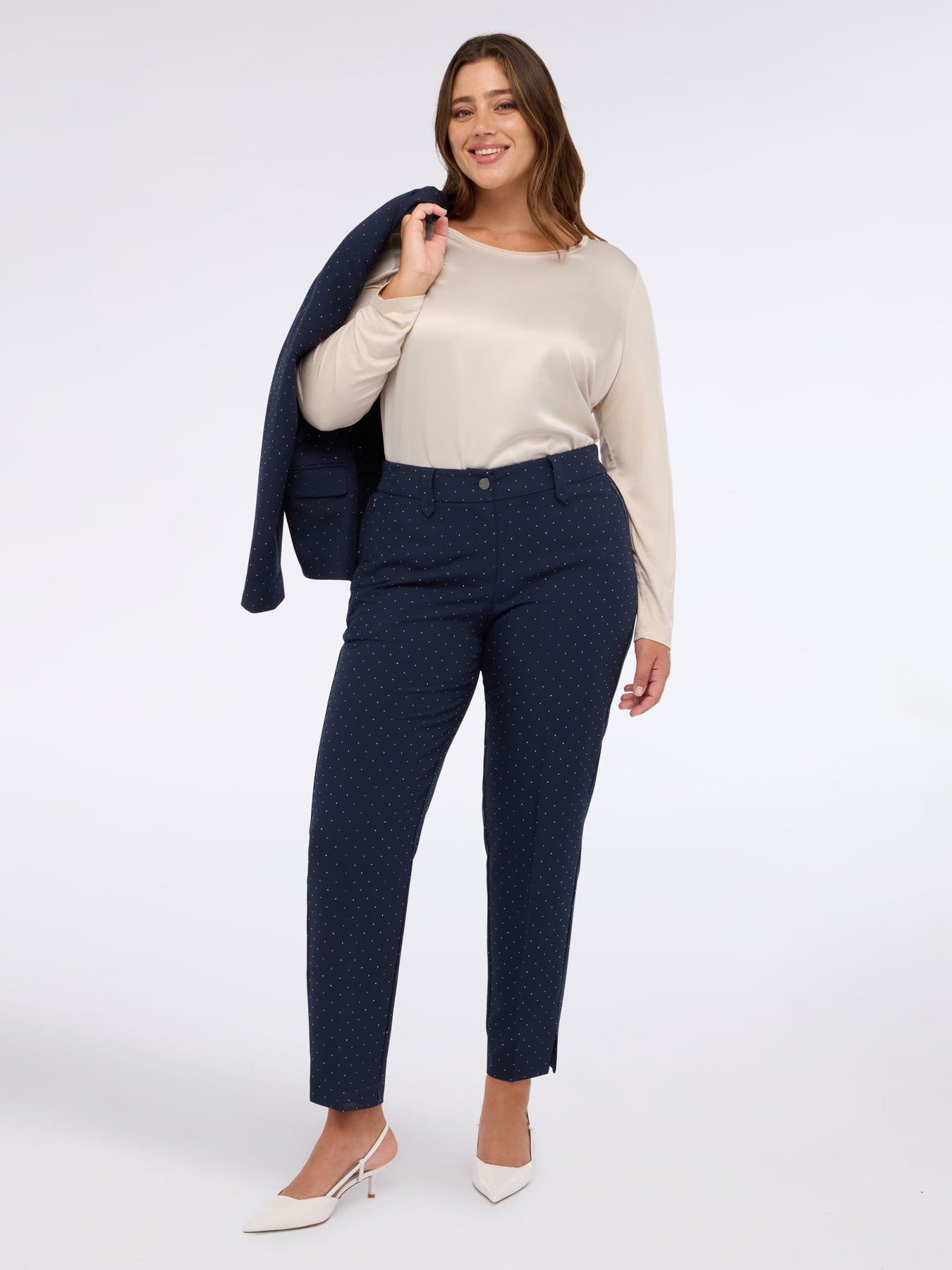 Lang&auml;rmliges Shirt aus zwei Materialien image number 2