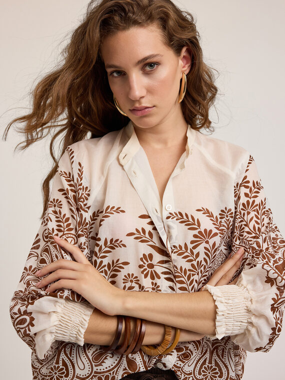Camisa oversize de muselina con estampado floral
