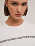 T-shirt con ricamo di cristalli image number 3
