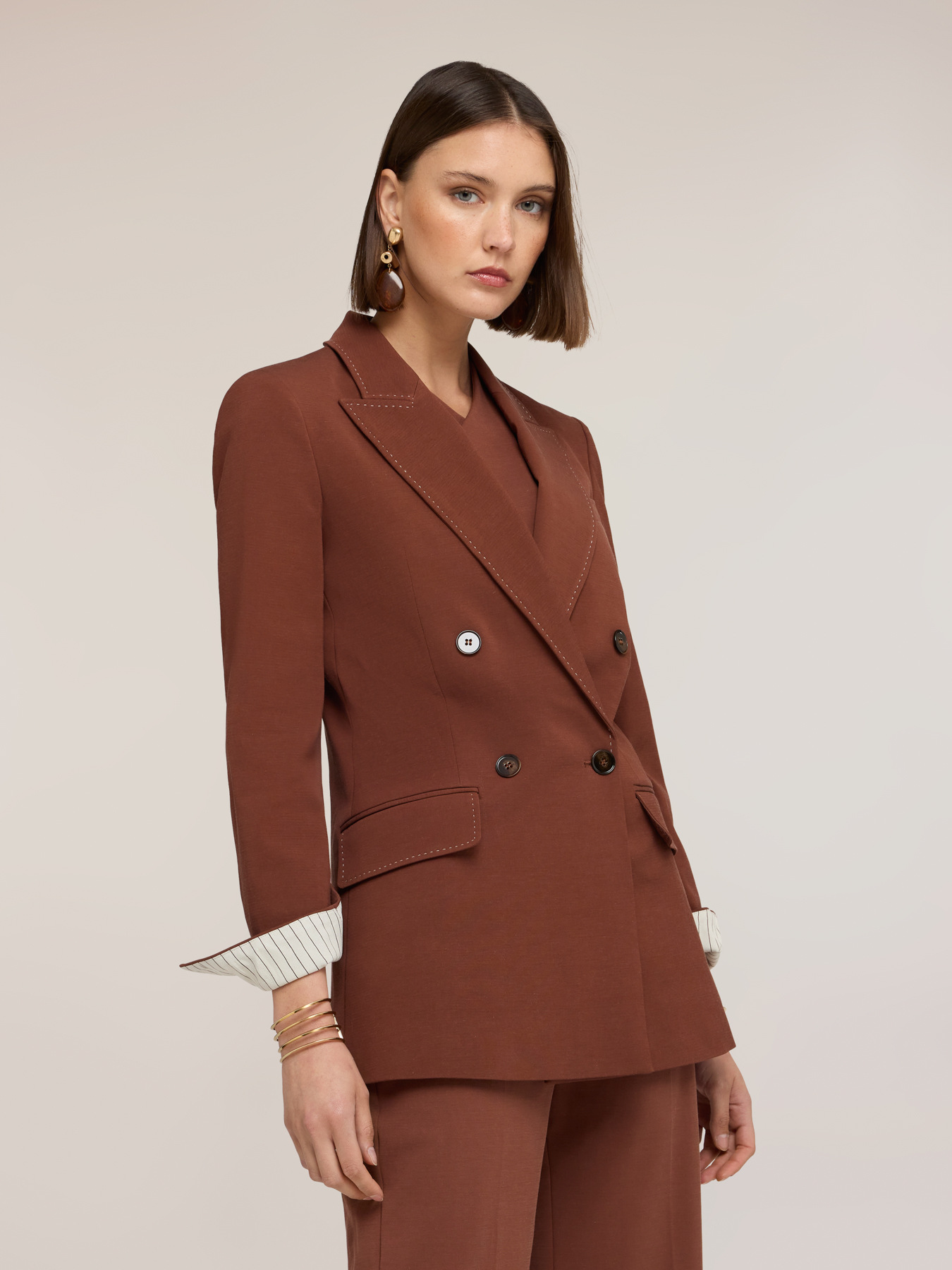 Jacket with topstitching The Tailoring Lab image number 2