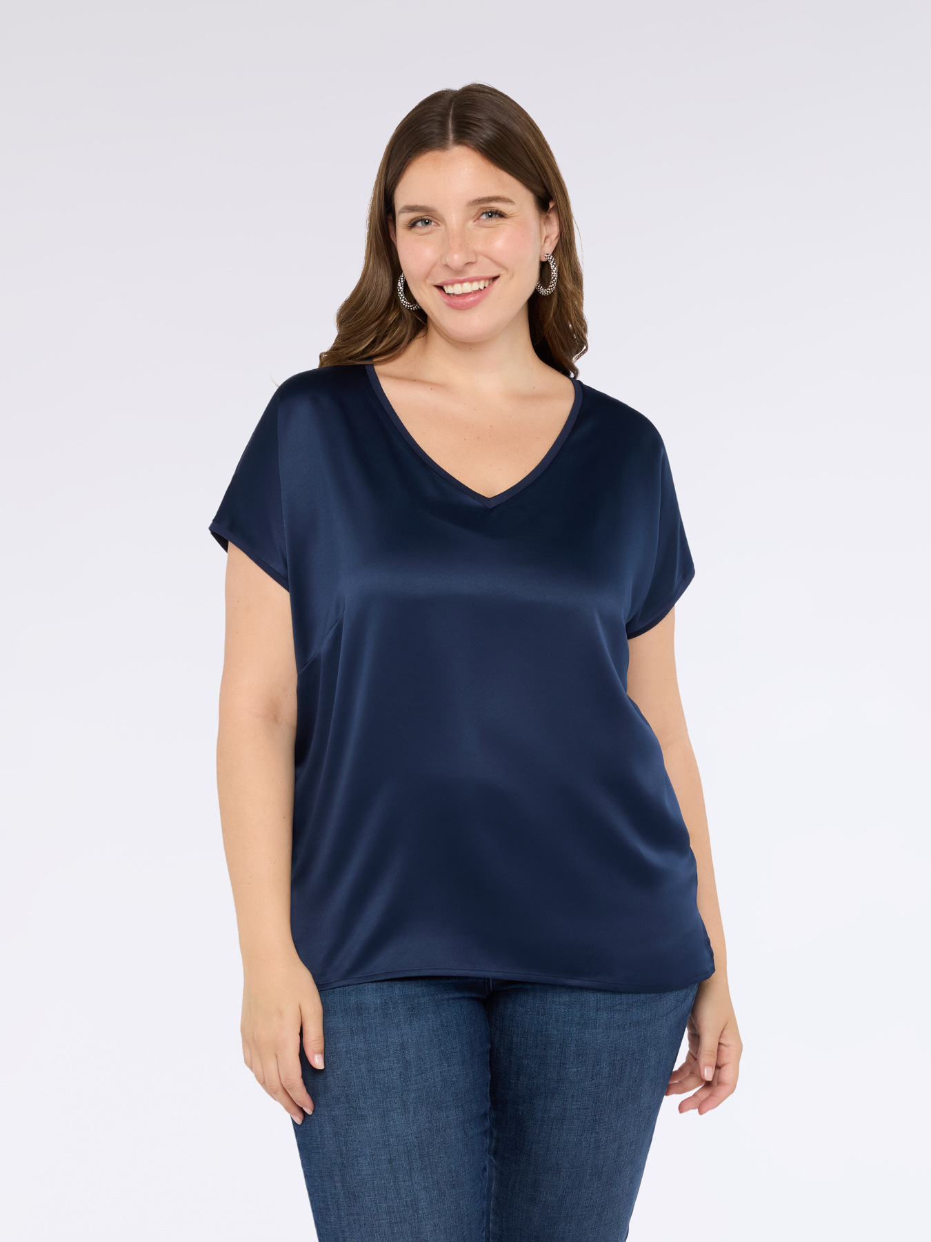 Two-material V-neck T-shirt image number 1