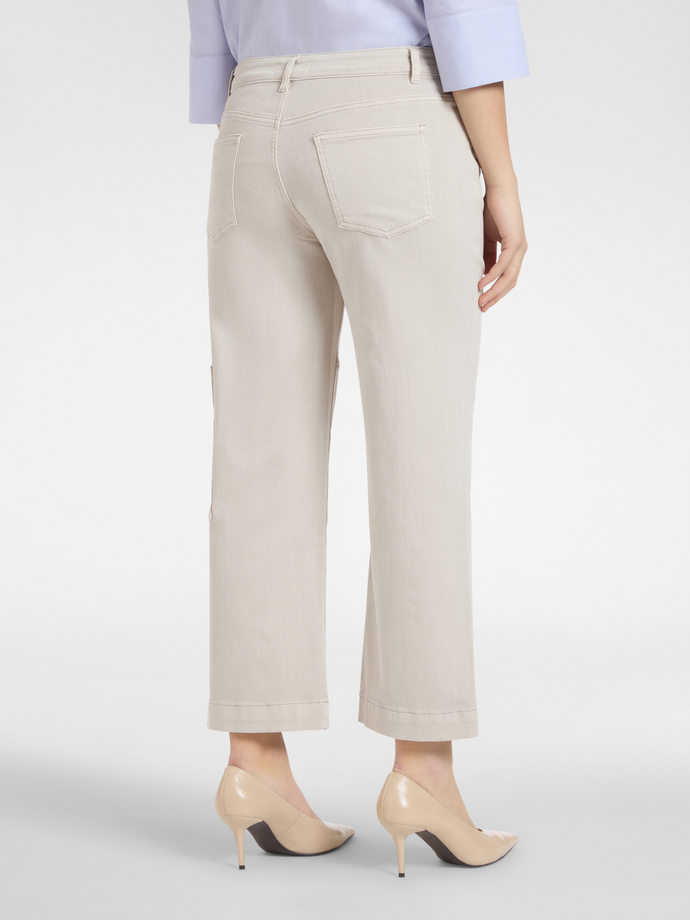 Pantalones cargo en bull stretch image number 1