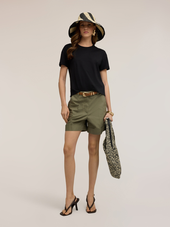 Boxy t-shirt with embroidered logo