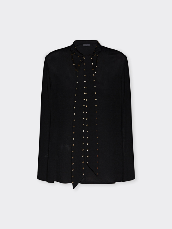 Blouse with sash and flat studs