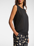 Top with ribbed edges image number 3