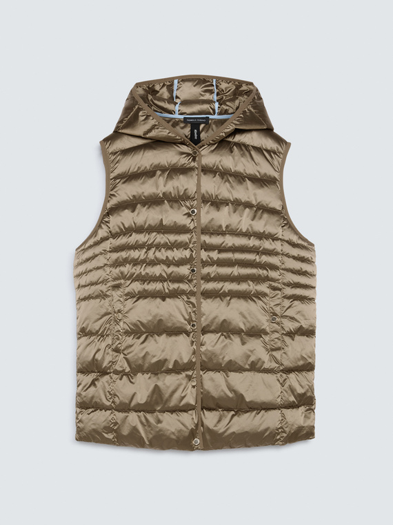 &Auml;rmellose Daunenjacke mit Kapuze
