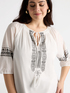 Bluse mit ethnischer Stickerei image number 3