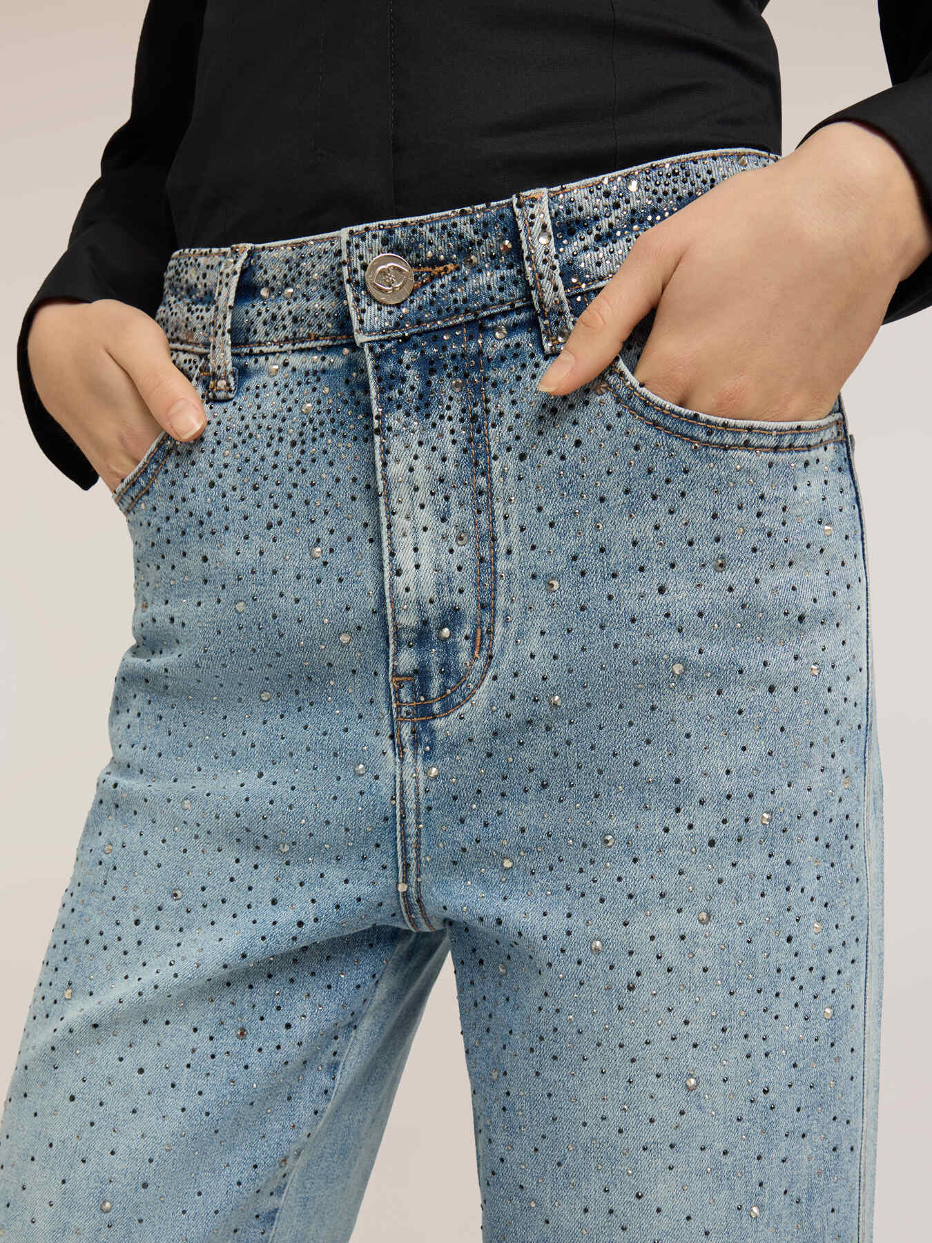 Palazzo jeans with rhinestone embellishments image number 3